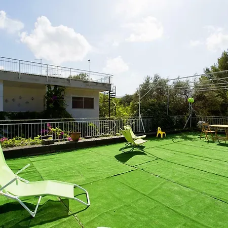 Villa Lilly - *